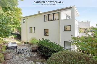 Wohnung kaufen in 82319 Starnberg, Starnberg! Traumblick! - Exklusive Villenwohnung in oberster Etage mit Dachterrasse