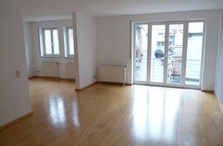 Wohnung mieten in 88677 Markdorf, MITTEN IN DER ALTSTADT! Großzügige 2 1/2-Zi.Wohnung mit französischem Balkon in Markdorf