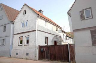 Einfamilienhaus kaufen in Rathausgasse, 61200 Wölfersheim, Projektentwickler? Handwerker? - Haus mit großem Grundstück in Wölfersheim !