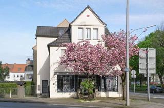 Mehrfamilienhaus kaufen in 59269 Beckum, Charmantes Mehrfamilienhaus mit 2 modernen Gewerbeeinheiten & 2 Wohnungen.