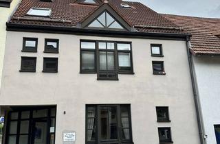 Gewerbeimmobilie kaufen in Brunnenstraße, 36088 Hünfeld, Erdgeschoss barrierefreie Praxis oder Büro im Wohn- und Geschäftshaus * oder doch komplett erwerben?