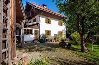 Einfamilienhaus kaufen in 83735 Bayrischzell, Bayrischzell - Etwas Besonderes - ein großer Garten und keine Nachbarn!