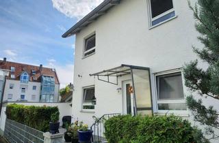 Doppelhaushälfte kaufen in 91080 Uttenreuth, Preisreduzierung !! Doppelhaushälfte mit Keller, PV-Anlage mit Speicher