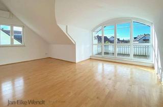 Wohnung kaufen in 82291 Mammendorf, Dachgeschoss-Maisonette mit 3 Zimmern und Studio, 2 Badezimmern, großem Balkon