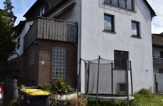 Einfamilienhaus kaufen in 65326 Aarbergen, Einfamilienhaus mit zwei riesigen Wohneinheiten, Unterkellerung und sofort bezugsfähig