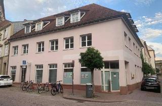 Geschäftslokal mieten in 76275 Ettlingen, Präsente Ladenfläche im schönen Altstadtzentrum von Ettlingen