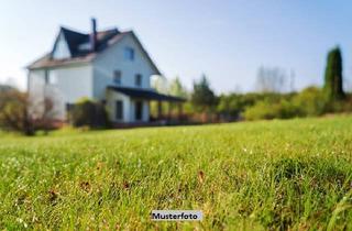 Einfamilienhaus kaufen in Eschweger Straße, 37276 Meinhard, Freistehendes Einfamilienhaus mit Garage