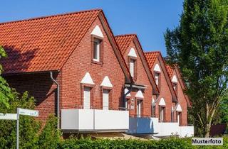 Mehrfamilienhaus kaufen in Mühlenstraße, 15562 Rüdersdorf, Dreifamilienhaus mit Nebengebäuden