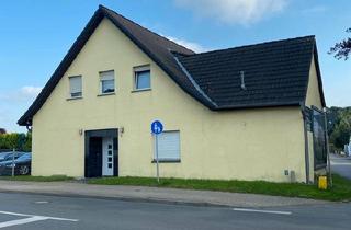 Mehrfamilienhaus kaufen in 32584 Löhne, Löhne - Schönes Mehrfamilienhaus mit Gewerbeeinheit und Baugrundstück