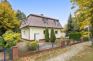 Einfamilienhaus kaufen in 14612 Falkensee, Falkensee - Schönes Einfamilienhaus im Villenstil mit Doppelgarage in den beliebten Flussviertel