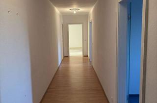 Wohnung kaufen in Sprosserweg, 31303 Burgdorf, Attraktive 4-Zimmer-Wohnung mit Balkon und Garage in Burgdorf Weststadt - ohne Makler!