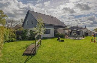 Einfamilienhaus kaufen in 24321 Giekau, Giekau / Engelau - Vielseitiges Raumwunder mit Weitblick - modernisiertes Einfamilienhaus mit Einliegerwohnung