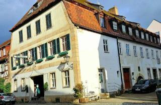 Mehrfamilienhaus kaufen in 97286 Sommerhausen, Sommerhausen - Historisches MFH mit viel Potential und vielfältiger Nutzungsgestaltung im Premiumweinort