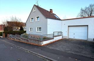 Haus kaufen in 36358 Herbstein, Renoviertes Zweifamilienhaus mit Einliegerwohnung in ruhiger Lage von Herbstein