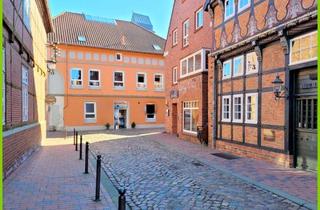 Mehrfamilienhaus kaufen in 21614 Buxtehude, °°° Mitten im Zentrum - Drei zusammenhängenden Wohnungen, auch als Ferienwohnungen nutzbar °°°