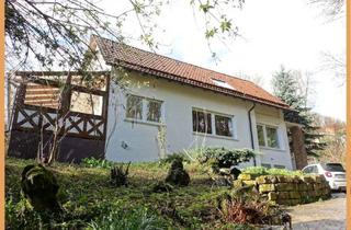 Haus mieten in 91322 Gräfenberg, 1. 5 8 0,- für komplett NEU renoviertes 1 5 0 qm HAUS im Grünen + KACHELOFEN + GARAGE + CARPORT