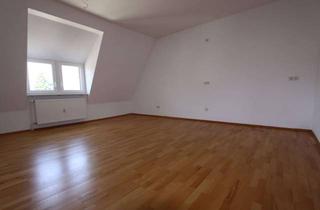 Wohnung kaufen in 61169 Friedberg, Friedberg: Gepflegte Dachgeschosswohnung mit ca. 92 m² Wohnfläche