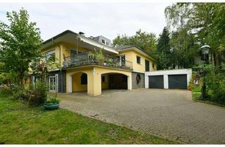 Villa kaufen in 53639 Königswinter, Repräsentative Villa auf großem Grundstück in attraktiver Wohnlage zu verkaufen!