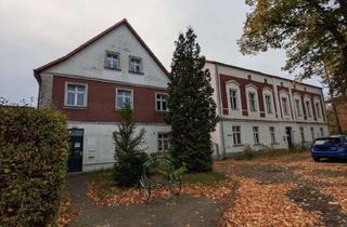 Mehrfamilienhaus kaufen in Berliner Str. 78, 16278 Angermünde, Attraktives Immobilienpaket in Angermünde: Bürokomplex und sanierungsbedürftiges Mehrfamilienhaus