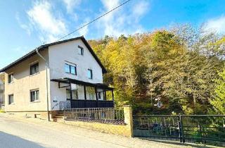 Haus kaufen in 67475 Weidenthal, Für Naturliebhaber: Geräumiges Familienhaus mit großem Garten und Bachlauf am Waldrand gelegen