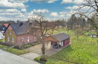 Haus kaufen in 18465 Tribsees, Ein- oder Zweifamilienhaus in Tribsees mit ca. 4.500 m² Grundstück: Perfekt für Pferde