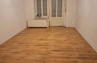 WG-Zimmer mieten in Oderstraße, 10247 Friedrichshain, 2 rooms of 25 m2 each for rent on Oderstrasse, Berlin 10247 in a shared ground floor apartment