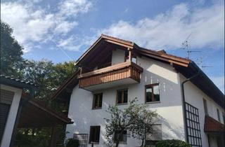 Wohnung kaufen in 82067 Ebenhausen, Von Privat! Stilvolle 2-Zimmer-DG-Wohnung mit Wohnküche und großem Balkon in Ebenhausen/Schäftlarn