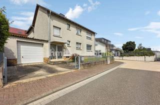 Haus kaufen in 65830 Kriftel, Freistehendes Zweifamilienhaus in familienfreundlicher Lage von Kriftel