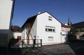 Einfamilienhaus kaufen in 61239 Ober-Mörlen, Rohdiamant - Freistehendes Einfamilienhaus mit Nebengebäude und Ausbaupotenzial