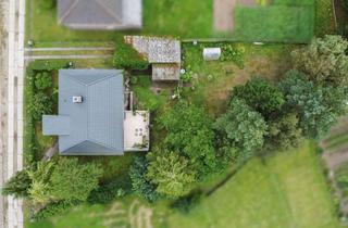 Haus kaufen in 17179 Behren-Lübchin, Jetzt zugreifen: Renovierungsbedürftiges EFH inkl. Werkstatt m. Garten und Garage in Feldrandlage