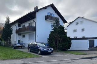 Mehrfamilienhaus kaufen in Teußenbergweg 40, 73457 Essingen, Mehrfamilienhaus mit 3 Wohnungen in Essingen. 130m² Wohnung im EG leerstehend