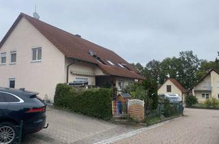 Wohnung kaufen in 91586 Lichtenau, Tolle 3-Zi DG-Wohnung mit Loggia und Carport in Lichtenau