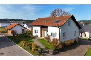 Einfamilienhaus kaufen in 78126 Königsfeld, Königsfeld im Schwarzwald / Burgberg - Familienglück Einfamilienhaus mit großem Garten