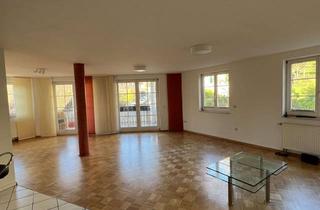 Wohnung kaufen in 79219 Staufen, charmante 3-Zimmer-Wohnung mit Balkon in zentraler Lage