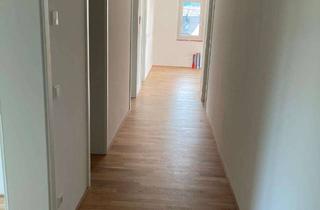 Wohnung mieten in 73460 Hüttlingen, Stilvolle, neuwertige 3,5-Zimmer-Wohnung mit Balkon in Hüttlingen