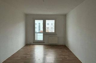 Wohnung mieten in Kastanienallee 110, 12627 Hellersdorf, Sanierte Familienwohnung in der Platte - leider ohne Aufzug!