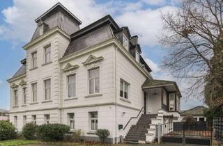 Villa kaufen in 37603 Holzminden, Modernisierte Villa in Innenstadtnähe von Holzminden! Wohnen und Arbeiten auf über 500 m²