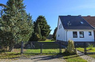 Doppelhaushälfte kaufen in Am Sportplatz 23, 19260 Vellahn, Doppelhaushälfte mit großem Garten sucht Naturliebhaber