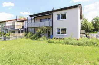 Anlageobjekt in 71570 Oppenweiler, Charmantes Zweifamilienhaus mit 6 Zimmern, Garten und Doppelgarage