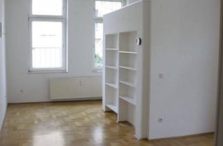 Loft kaufen in 50674 Köln, Köln - Geschmackvolle, modernisierte 2-Zimmer-Wohnung mit geh. Innenauss