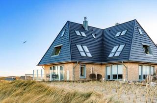 Haus kaufen in 25997 Hörnum, Sylt. Nordsee Meerblick. Einzigartig. Großzügig. Schön. Wohnen in den Dünen am Badestrand. Garage.