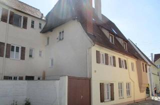 Mehrfamilienhaus kaufen in 86720 Nördlingen, Nördlingen - Großes Wohn- und Geschäftshaus Nördlinger Stadtmitte hohe Rendite