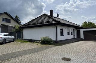 Haus kaufen in 52156 Monschau, Monschau - Freistehender Bungalow mit Souterrainnutzfläche und Garage