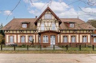 Haus kaufen in 19370 Parchim, Luxus pur: Kernsaniertes Rittmeister-Anwesen mit Stall und Waldgrundstück in Ruhelage