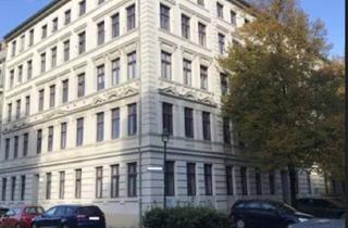 Wohnung kaufen in 39112 Magdeburg, Magdeburg - Schöne und vollständig renovierte 2-Raum-Dachgeschosswohnung