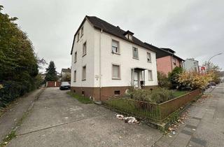 Haus kaufen in 76887 Bad Bergzabern, Wohnhaus mit 3 Wohnungen und 10 Garagen - teilweise vermietet