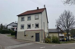 Mehrfamilienhaus mieten in 74747 Ravenstein, Erstbezug nach Sanierung: Geräumiges 9-Raum-Mehrfamilienhaus mit EBK in Ravenstein