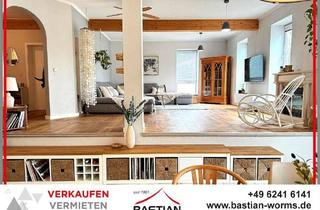 Wohnung kaufen in 67593 Westhofen, Haus im Haus: 183 m² Wfl. - 2 Terrassen - mediterraner Garten mit Hot Tub - Stellplatz - Westhofen!