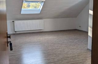 Wohnung mieten in Hain-Gründauer Straße 89, 63584 Gründau, Freundliche 4-Zimmer-Dachgeschosswohnung mit EBK in Gründau