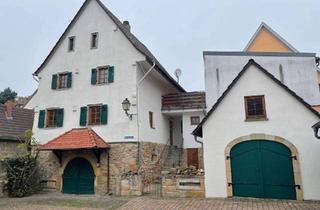 Haus mieten in 67251 Freinsheim, Wohnen im zweitältesten Haus von Freinsheim: Renoviertes Einfamilienhaus mit Garage und Stellplatz